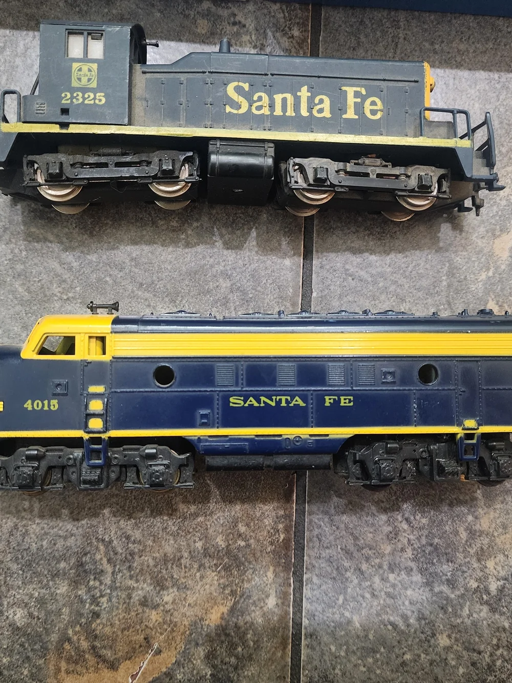 Model Train Lot Of 6 HO Scale Freight Cars New- Walthers, Roundhouse, Etc.